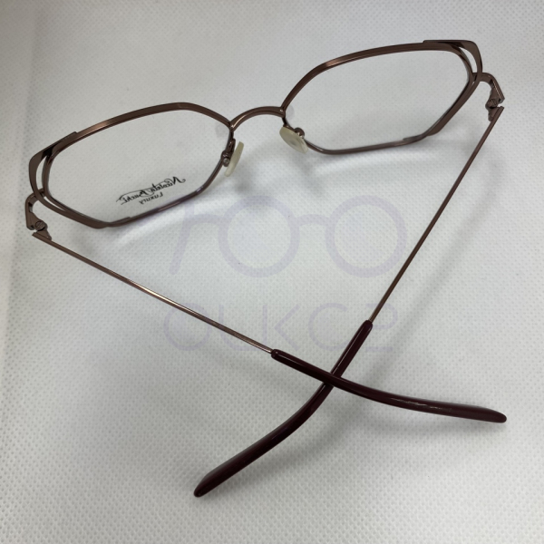 Nicoleta Buchi 576 c01 100 ОЧКОВ Калуга